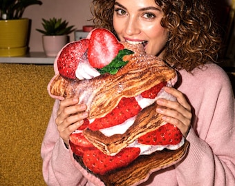Cojín con forma de pastel de fresa personalizado / Cojín de postre