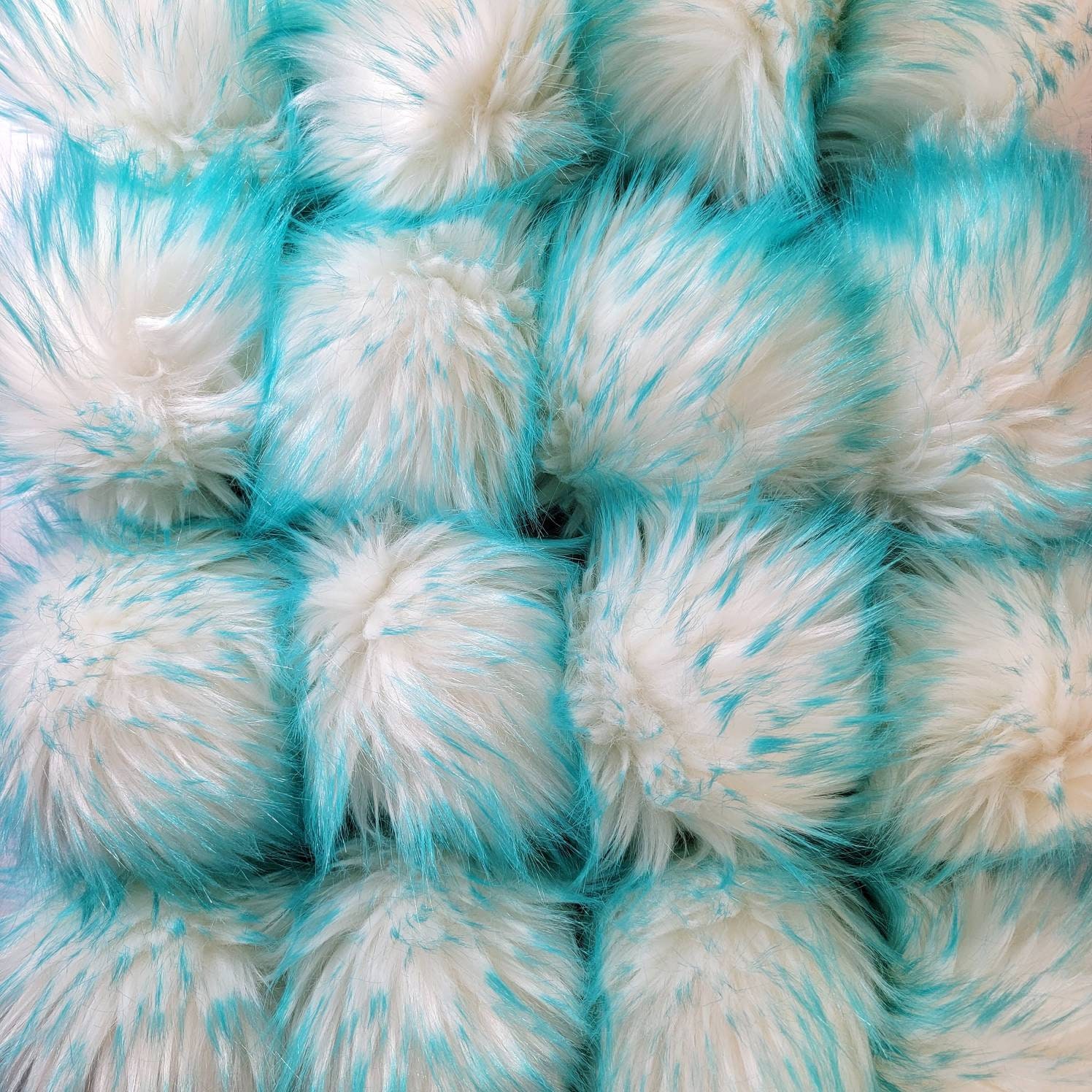 AQUA POP Faux Fur Poms, Frosted Poms, Tipped Poms, Faux Fur Poms, Luxury  Poms, Pom Poms, Fur Poms, Poms for Hats, Crochet and Knitting 