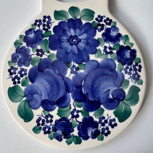 Un conjunto de tres decoraciones de pared de cerámica Wloclawek Fajans de Polonia, década de 1970