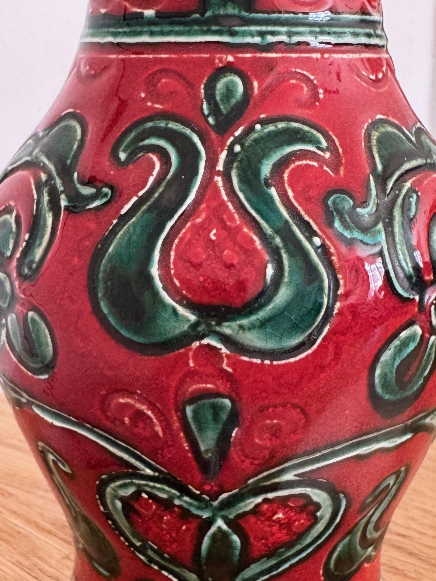 1960年代のオーストリアのグムンダー・ケラミック社の手描き花瓶