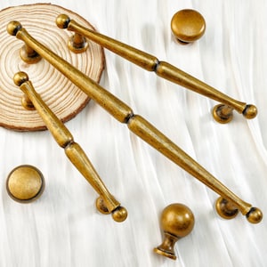Retro Antique Brass Pulls Kitchen Cabinet Door Handles Cupboard Knobs Simple Wardrobe Knob Dresser Drawer Handles Retro Hardware