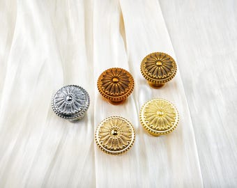 Boutons de style exquis Bouton rond Bouton de tiroir de commode Poignées de placard Bouton doré Bouton chromé Armoire de cuisine Poignée de porte d'armoire de cuisine