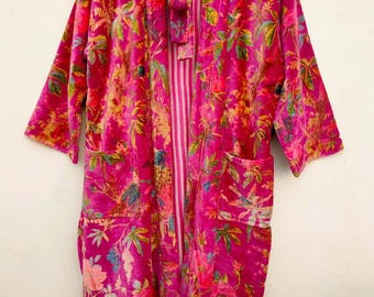 Floral Samt Kimono Robe - Pink Satin Loungewear mit Taschen