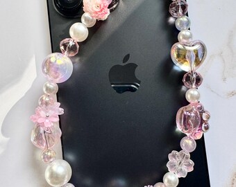 Colgante floral rosa para teléfono, correa para teléfono con cuentas en tonos pastel, colgante de perlas para teléfono, accesorio para teléfono Fairycore, cordón para teléfono hecho a mano
