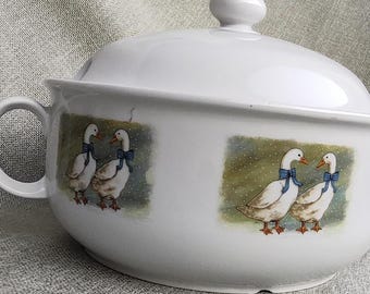 Seltmann Weiden Geese Tureen with Lid, Vintage Goose Pattern Soup Bowl, West Germany Farmhouse Duck Decor, Microwave and Dishwash Safe