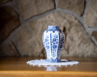 Vintage Spanish Vase "Pirineo" | Blue and White Porcelain | Hexagonal Floral Vase 18cm | Farmhouse Mediterranean Decor | Form 406/18