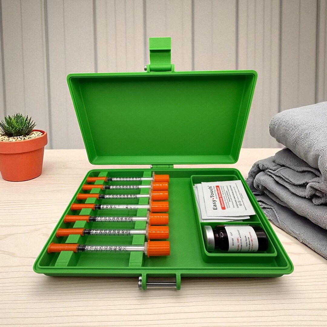 Syringe Case Holder | Hold 7 Syringes, One 10ml Vial and Alcohol Pads ...