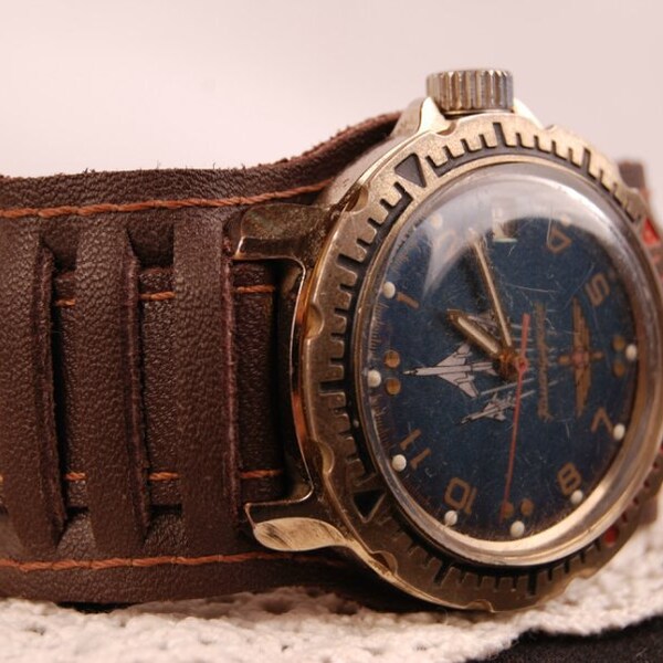Vintage VostoK Soviet Mechanical WRISTWATCH - Komandirskie Aircraft Fighters -