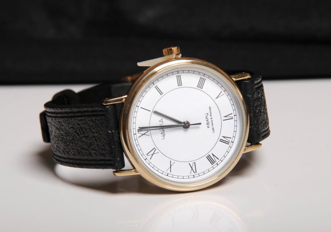 ロシア製ビンテージチャイカ腕時計 レア ヴィンテージ☆旧ソ連 チャイカ製 ネイビー エナメル お花