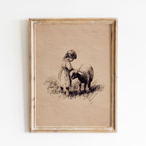 Könnte beinhalten: Gerahmter Vintage-Druck mit einem Kind und einem Schaf. Die Schwarz-Weiß-Zeichnung befindet sich auf einem beigefarbenen Hintergrund und ist in einem verwitterten, hellbraunen Holzrahmen eingefasst. Die Szene hat einen nostalgischen Charakter.