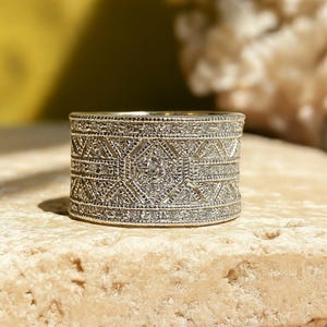 Anello largo celtico in argento per donna, anello a fascia regolabile con texture, gioielli audaci in stile vintage, anelli da damigella d'onore, regalo per lei