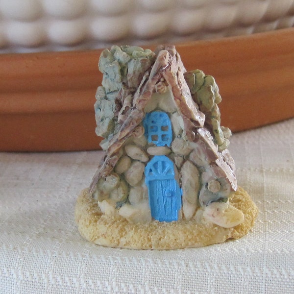 Miniature Cottage Fairy Garden Doll House Figurine