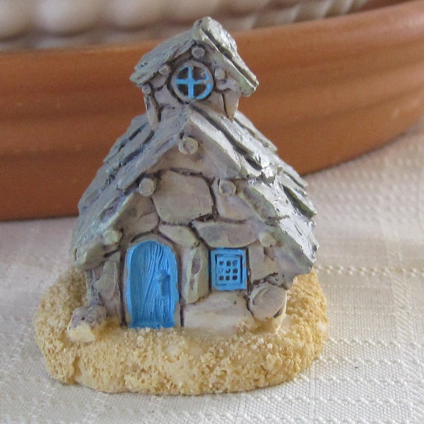 Miniature Cottage Fairy Garden Doll House Figurine