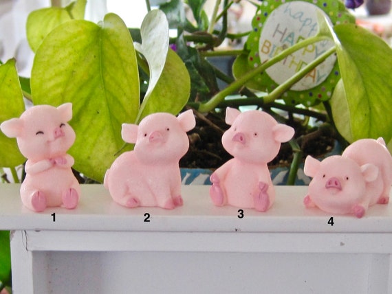 Miniature Pig Family Resin Ornaments, Mini Animal Statue, Bonsai