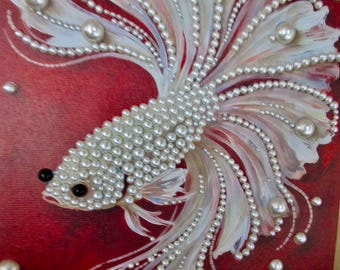 White Flowing Fin Fish Pearl Art