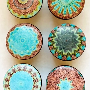 Handcrafted Southwest Style Mandala/Kaleidoscope Decorative 1-1/2&quot; Round Wood Knobs