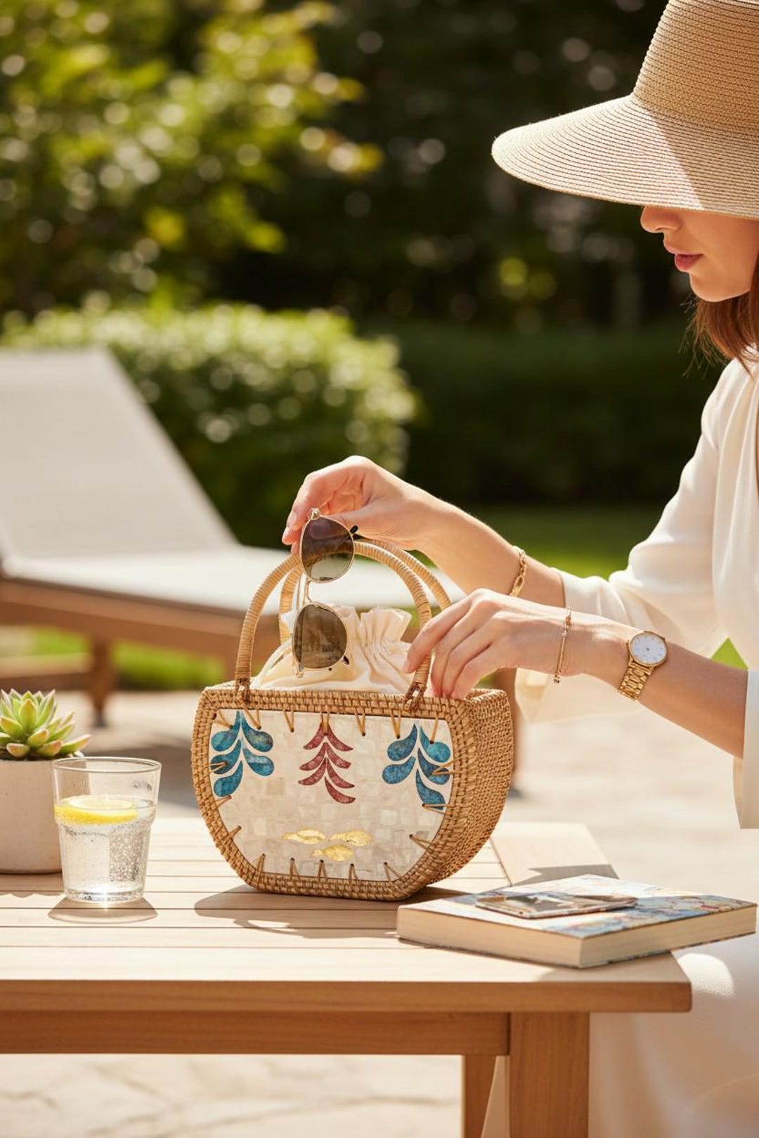 美品 Rattan Plaid Hand Bag Italy 籐 ハンドバッグ Handwoven Rattan Bag With Mother of Pearl Inlay, Coastal Artisan