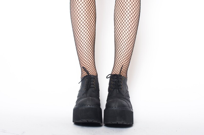 90s Black Hiking Lug Sole Patchwork Platform Treaded Hiking Grunge Bratz Style Leather Boots