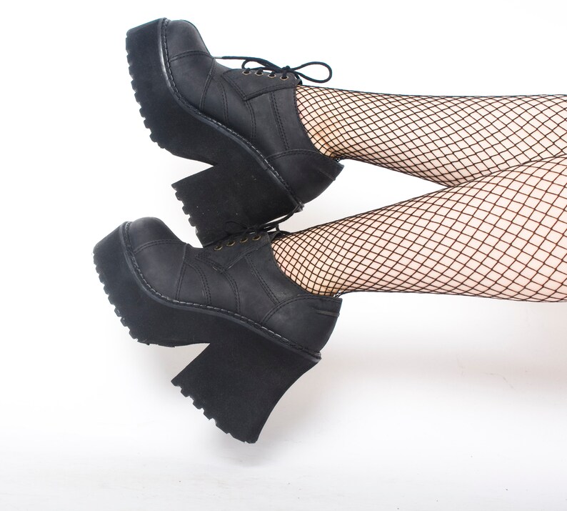 90s Black Hiking Lug Sole Patchwork Platform Treaded Hiking Grunge Bratz Style Leather Boots