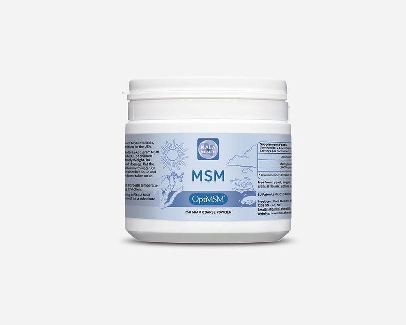 以下が含まれることがあります： MSM OptiMSMの粗い粉末が入った白いプラスチック製の瓶。ラベルには青色の「MSM」と「OptiMSM」の文字と、太陽と山のグラフィックが描かれています。瓶には250グラムの粉末が入っています。