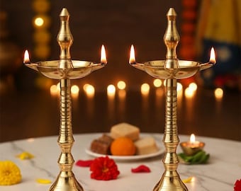 Messing Kerala Diya-olielampenset voor traditionele Indiase Pooja-accessoires