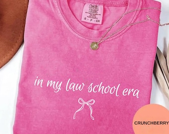 Koszulka z epoki „In My Law School”, prezent dla przyszłego prawnika, top z kokardą i grafiką