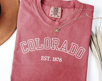 Comfort Colors Colorado Vintage Retro Mountain Adventure Travel Tee, Shirt Trendy Graphic Top