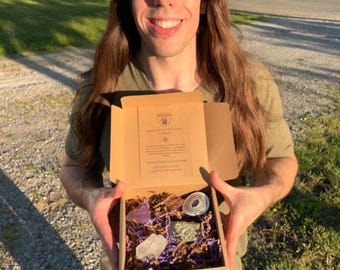 Rock and Mineral Collection Box | Quartz, Amethyst and Pyrite | Station 1: Quartz & Classics | STEM Gift for Beginners