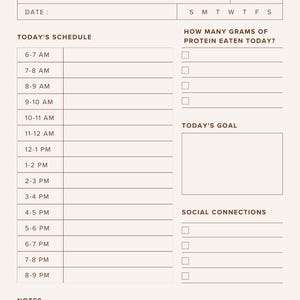 Peut inclure: Un agenda quotidien beige avec les mots "DAILY PLANNER" en haut. Il comprend des sections pour la date, l'emploi du temps, l'apport en protéines, les objectifs et les relations sociales. Le planificateur a un design minimaliste.