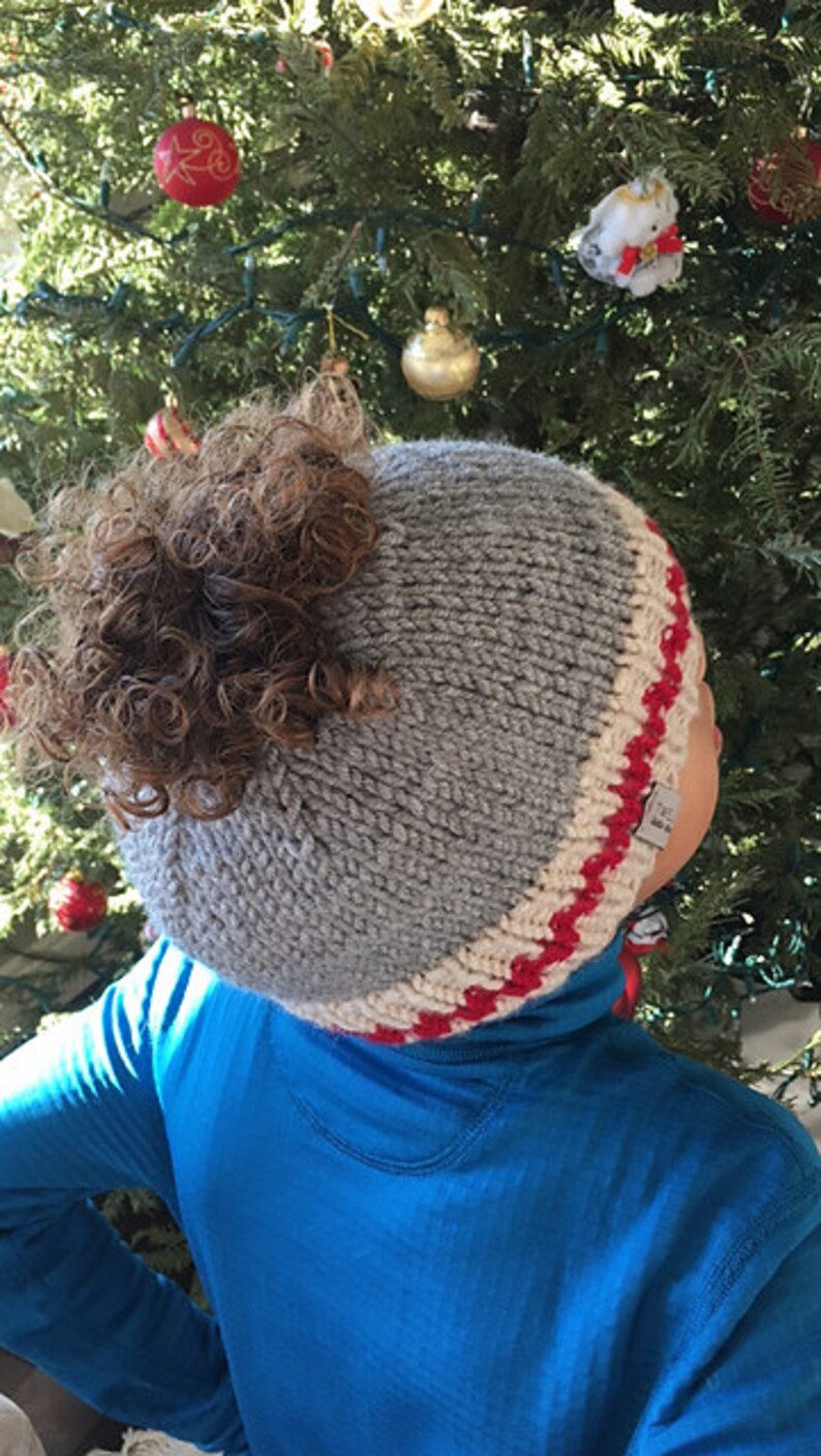 KNITTING PATTERN: Messy Bun Hat, Messy Bun Beanie, Messy Bun, Messy Hair Don't Care, Messy Bun Hat Pattern, Messy Bun Toque, Messy Bun image 3