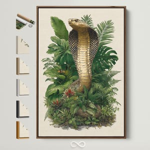 Peut inclure: Impression d'art encadrée représentant un cobra détaillé au milieu d'un feuillage vert luxuriant. Le serpent est représenté avec un motif détaillé, entouré de diverses plantes tropicales. L'œuvre d'art est sur un fond neutre, améliorant les couleurs vives.