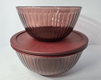 Pyrex Sculptured Cranberry Glass Mixing Bowl Set Vintage Ribbed 1.5L 2.5L w/ Lid