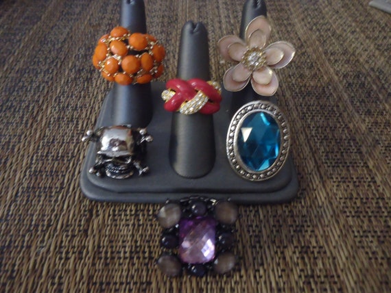 Lot of Vintage Costume Rings, Some Rhinestones, M… - image 1