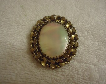 Gold Tone and Mother of Pearl Brooch/Pendant