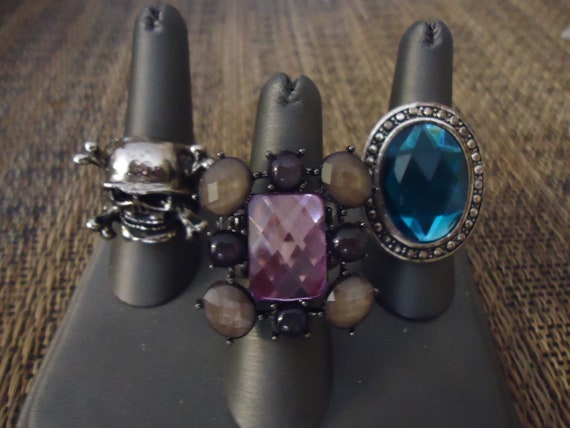 Lot of Vintage Costume Rings, Some Rhinestones, M… - image 2