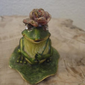 Enameled Frog Trinket Box