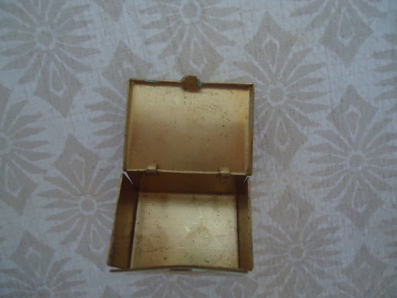 New Old Stock 1 X 34 X 12 Brass Pill Box Rooster Theme