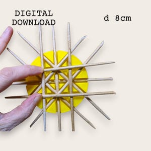 May include: A handmade, yellow and wood craft project with the text "DIGITAL DOWNLOAD" and "d 8cm". The craft has a yellow circular base with a woven wooden stick design. The diameter of the craft is 8 cm.