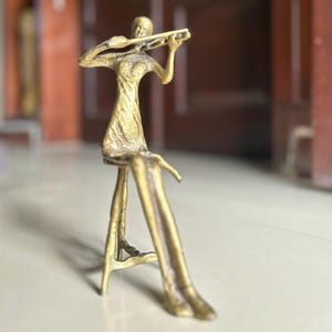 Bronze Violinist Statue – Musician Figurine Home Decor, Abstract Music Lover Gift, Artistic Sculpture.