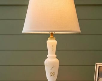 Lámpara de mesa de tocador vintage, preciosa y rara, pintada a mano, de cristal bávaro Bristol - SOLO LA LÁMPARA