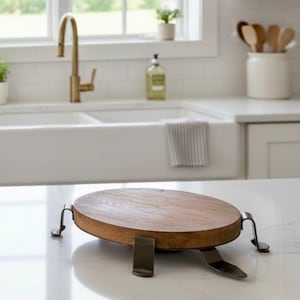 Sällsynt vintage Chapati trämetallfot rustik sköldpaddsupphöjare lantbruksdekor