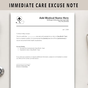Op de afbeelding: Een wit medisch excuusbrief-sjabloon met een zwart stethoscooppictogram, tijdelijke aanduidingen voor kliniekgegevens en een formele briefstructuur. Het document bevat velden voor patiëntinformatie, datums en artsgegevens, met een blauwe pen ernaast.