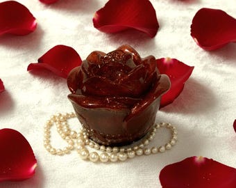 Red Rose Jewelry Box: Shimmering Crimson Glitter Resin Trinket Dish