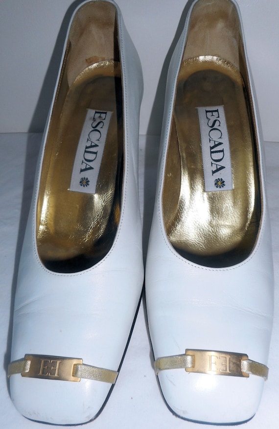 ESCADA Vintage Shoes Pumps Heels 6.5 36.5 White L… - image 1