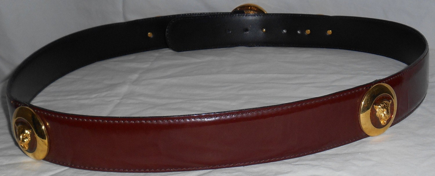 Escada Vintage Patent Leather Belt Gold Enamel Leopard Medallions EU 44 Vintage Escada Belts - 10 For Sale at 1stDibs | vintage  main image 2
