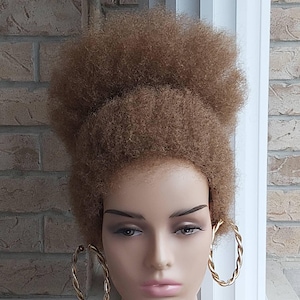 Perruque Afro Courte Bouclée Kinky Curly - Style Semi-naturel Marron Clair - Bonnet Moyen - Neuf Sans étiquettes
