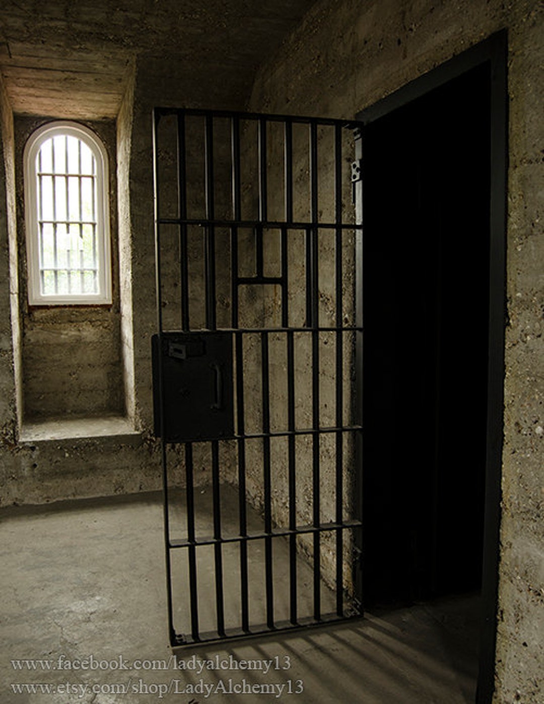 Logan County Jail (Historic)
