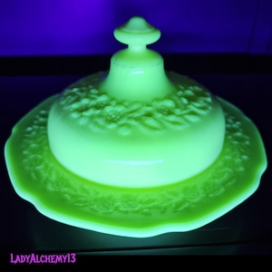 Stunning Custard Uranium Glass Alacite Lidded Butter Dish Flower Pattern Vintage Antique UV Reactive Glowing