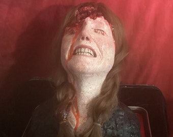 Lucio Fulci The Beyond Jill Bust Water Fountain Horror Movie Collectible Sculpture Prop Replica Gothic Decor