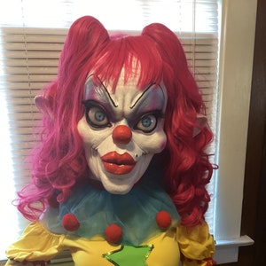 Tiny - killer Klowns from outer space 6ft museum figure life size